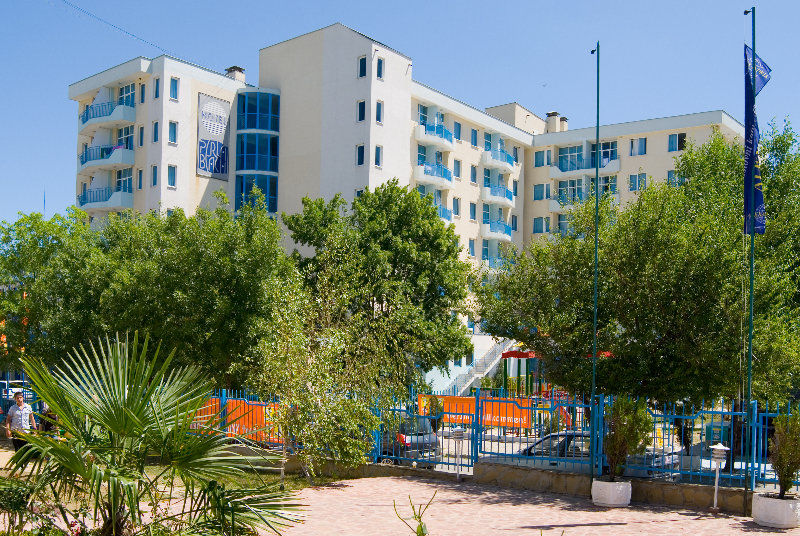 Perla Plaza Hotel プリモルスコ エクステリア 写真