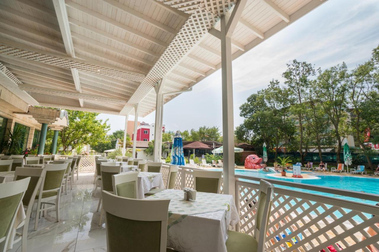 Perla Plaza Hotel プリモルスコ エクステリア 写真