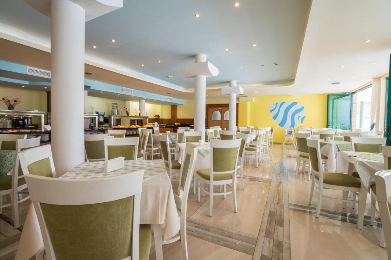 Perla Plaza Hotel プリモルスコ エクステリア 写真